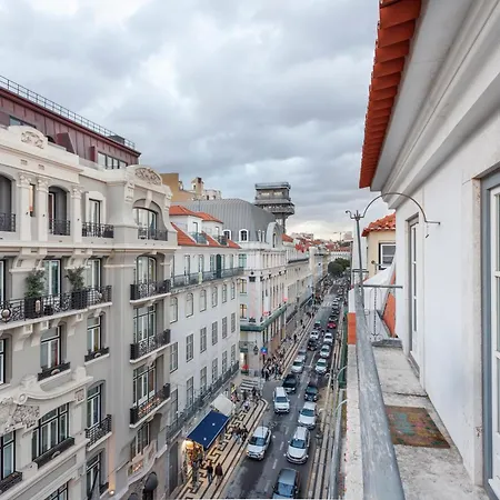 In Shared Apartment, Santo Antonio Church In * Lisboa