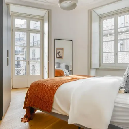 Homestay szállás In Modern And Pleasant Shared Apartment, Santo Antonio Church In