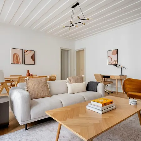 In Modern And Pleasant Shared Apartment, Santo Antonio Church In Homestay szállás Lisboa